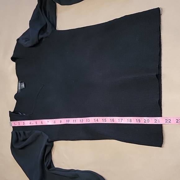 Halogen Size XS Black Ribbed Top, Long Sleeve, Sweetheart Neckline. Gently Used - Picture 9 of 12